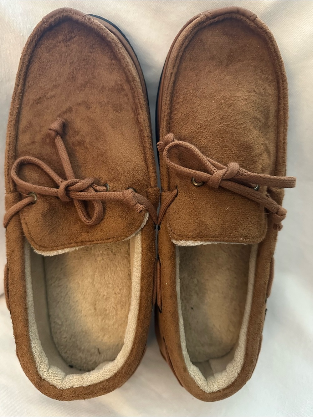 Isotoner Men’s Slippers US 8-9 Brown Suede Moccasin Boat Shoe Machine Washable